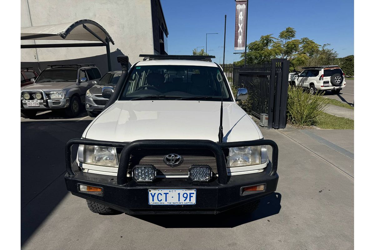 2003 Toyota Landcruiser GXL HDJ100R