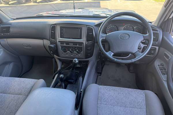 2003 Toyota Landcruiser GXL HDJ100R