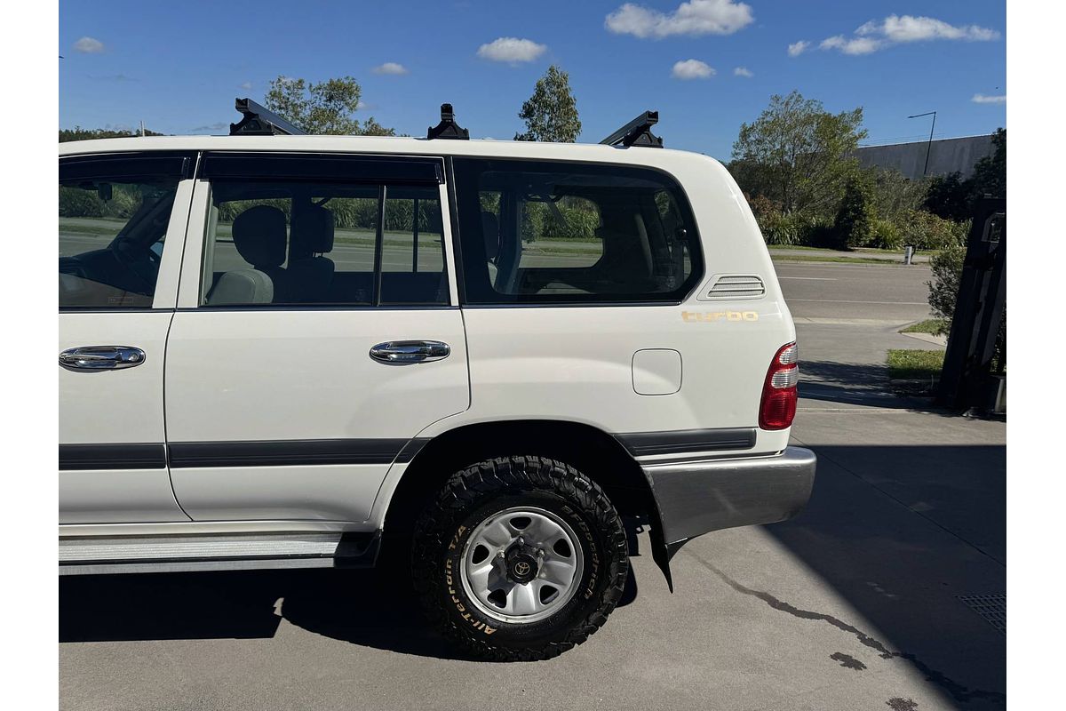 2003 Toyota Landcruiser GXL HDJ100R