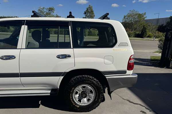 2003 Toyota Landcruiser GXL HDJ100R