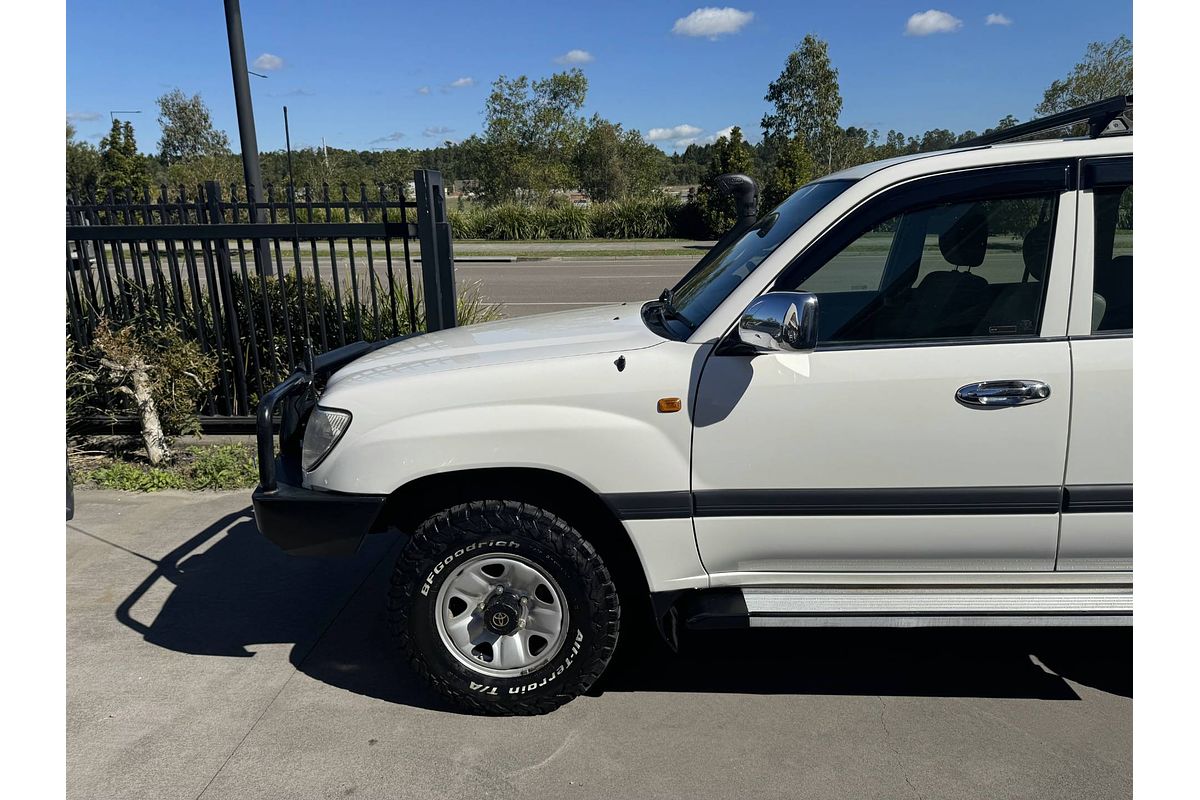 2003 Toyota Landcruiser GXL HDJ100R