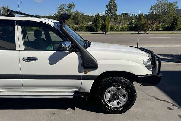 2003 Toyota Landcruiser GXL HDJ100R