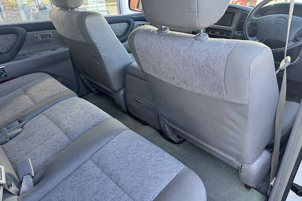 2003 Toyota Landcruiser GXL HDJ100R