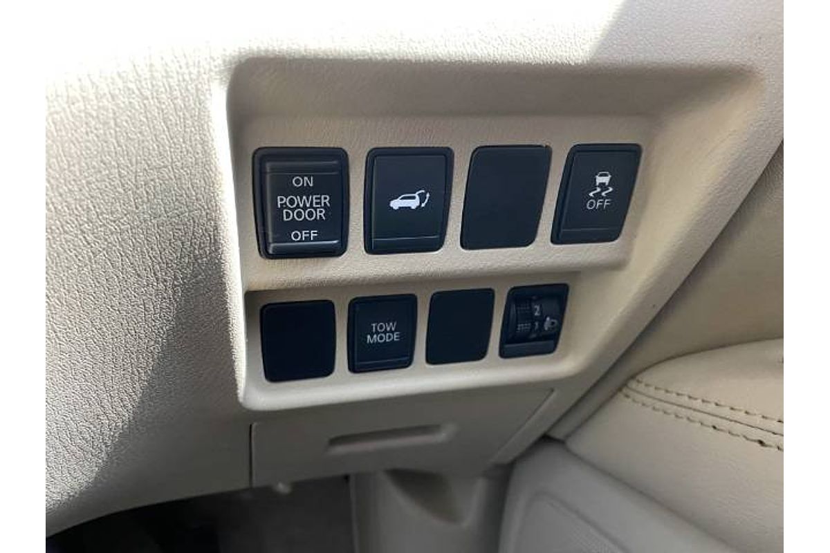 2014 Nissan Pathfinder Ti R52