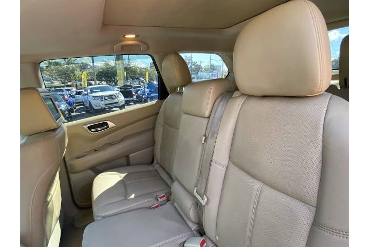 2014 Nissan Pathfinder Ti R52