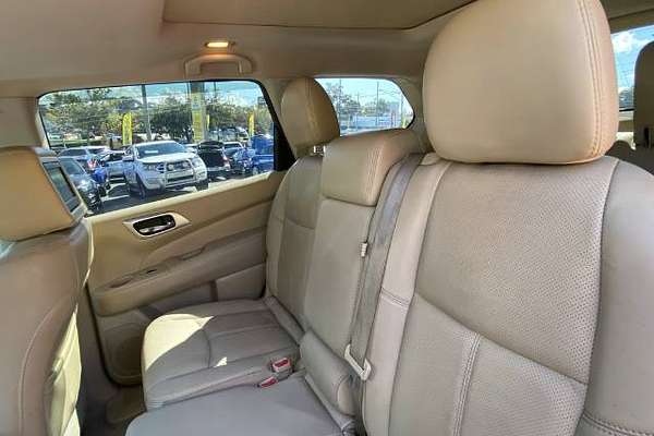 2014 Nissan Pathfinder Ti R52