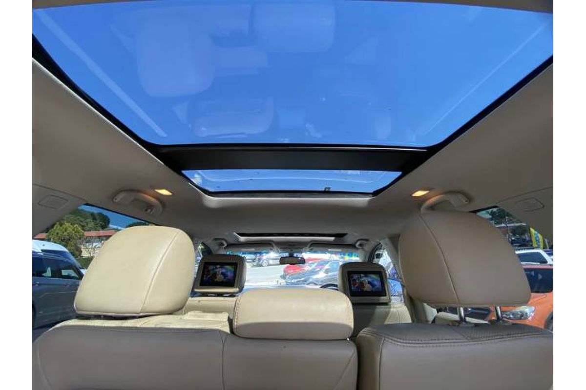2014 Nissan Pathfinder Ti R52