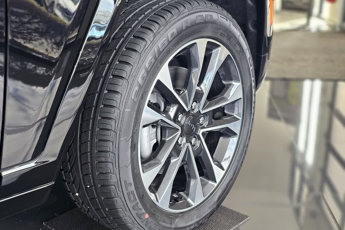 2023 Jeep Grand Cherokee Overland WL