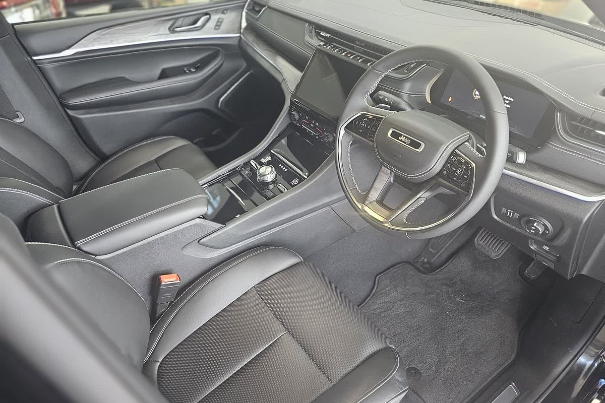 2023 Jeep Grand Cherokee Overland WL