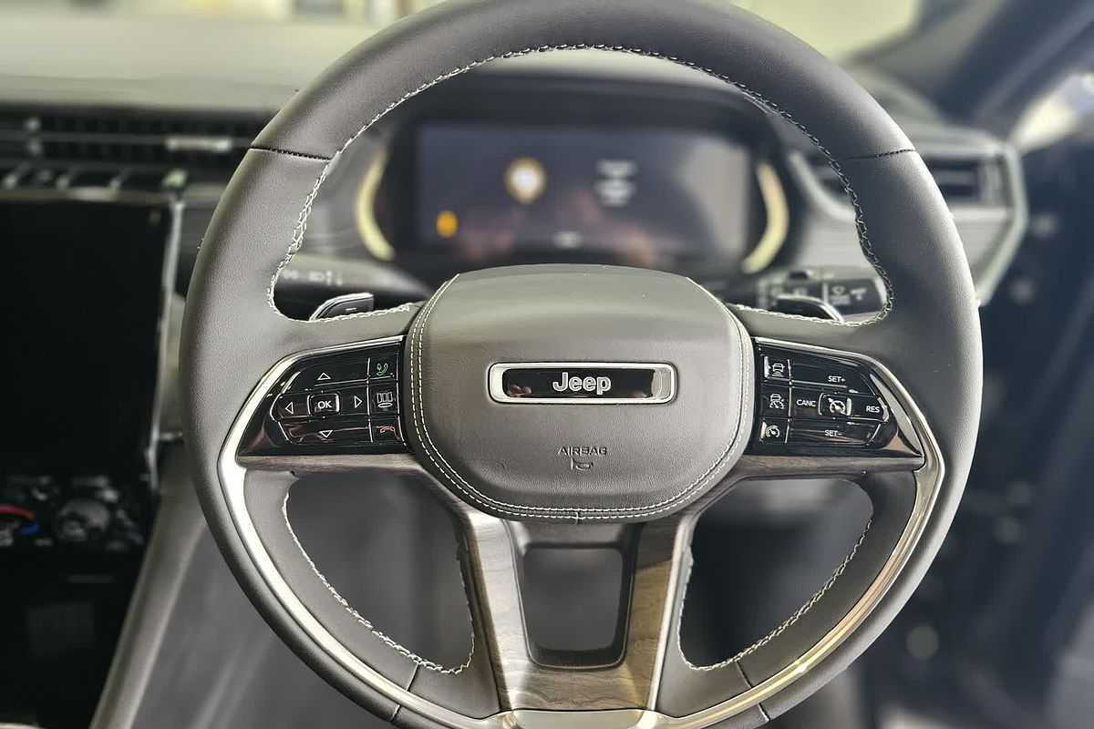 2023 Jeep Grand Cherokee Overland WL