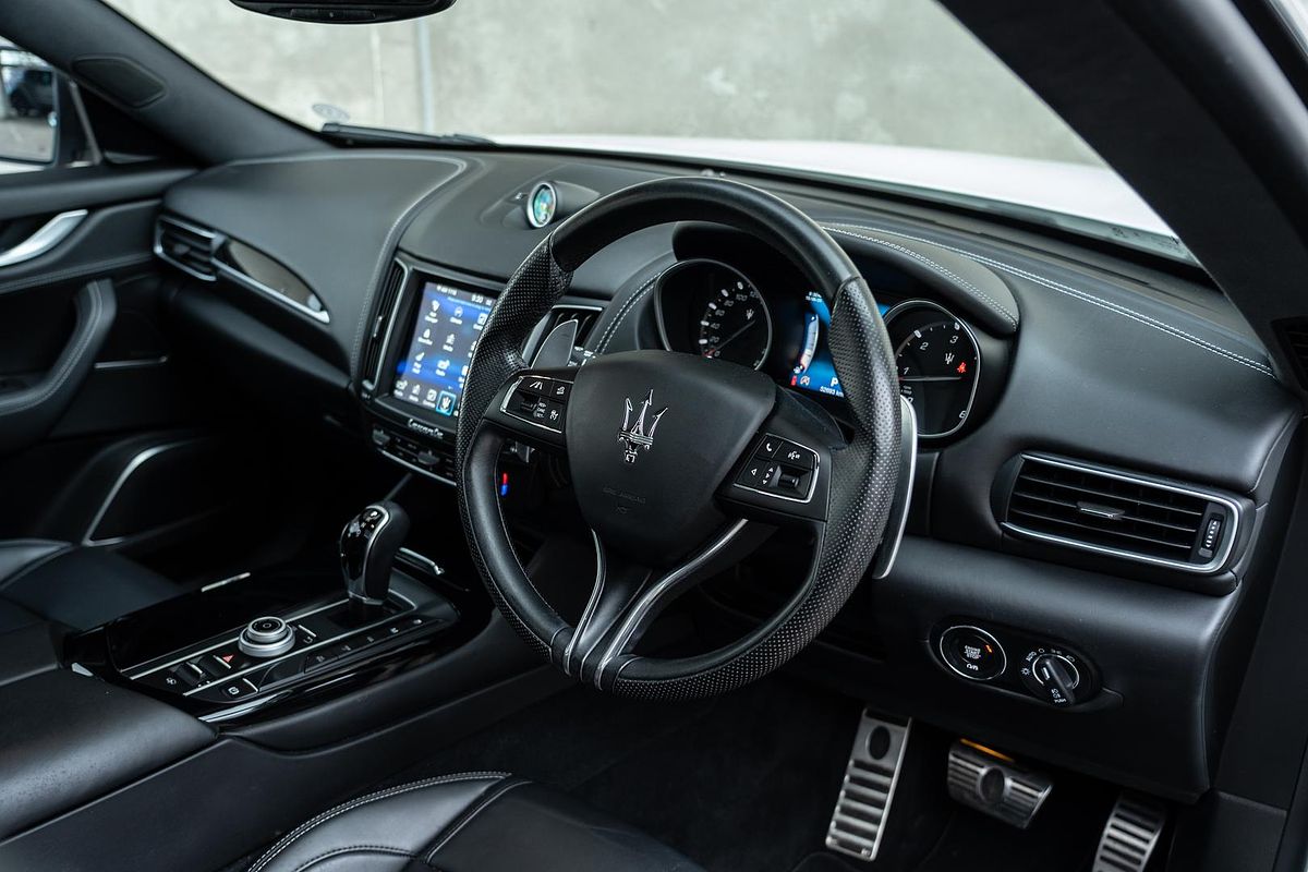 2017 Maserati Levante Sport M161