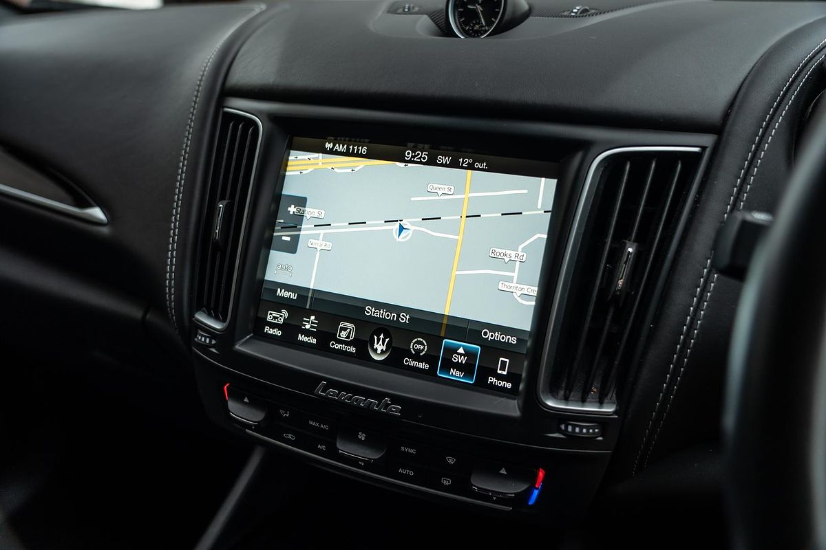 2017 Maserati Levante Sport M161