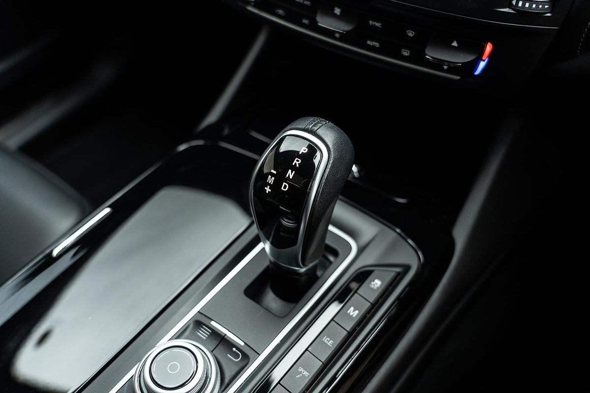 2017 Maserati Levante Sport M161