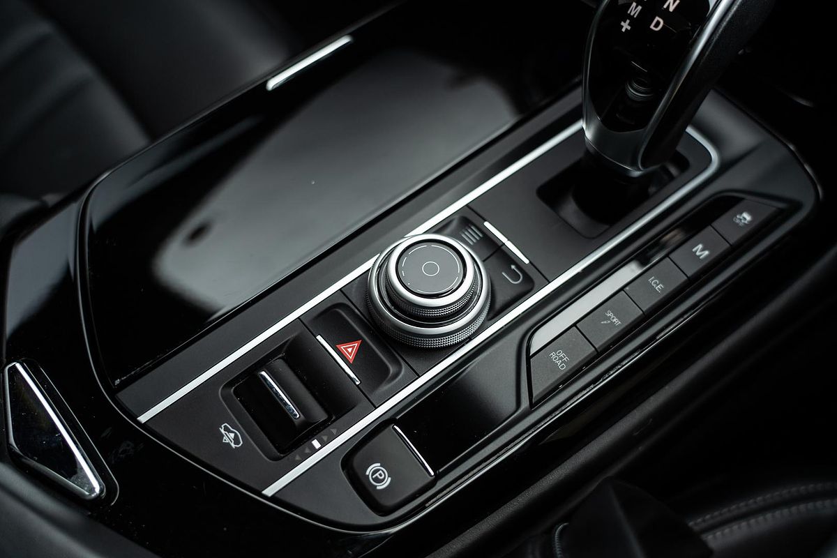 2017 Maserati Levante Sport M161
