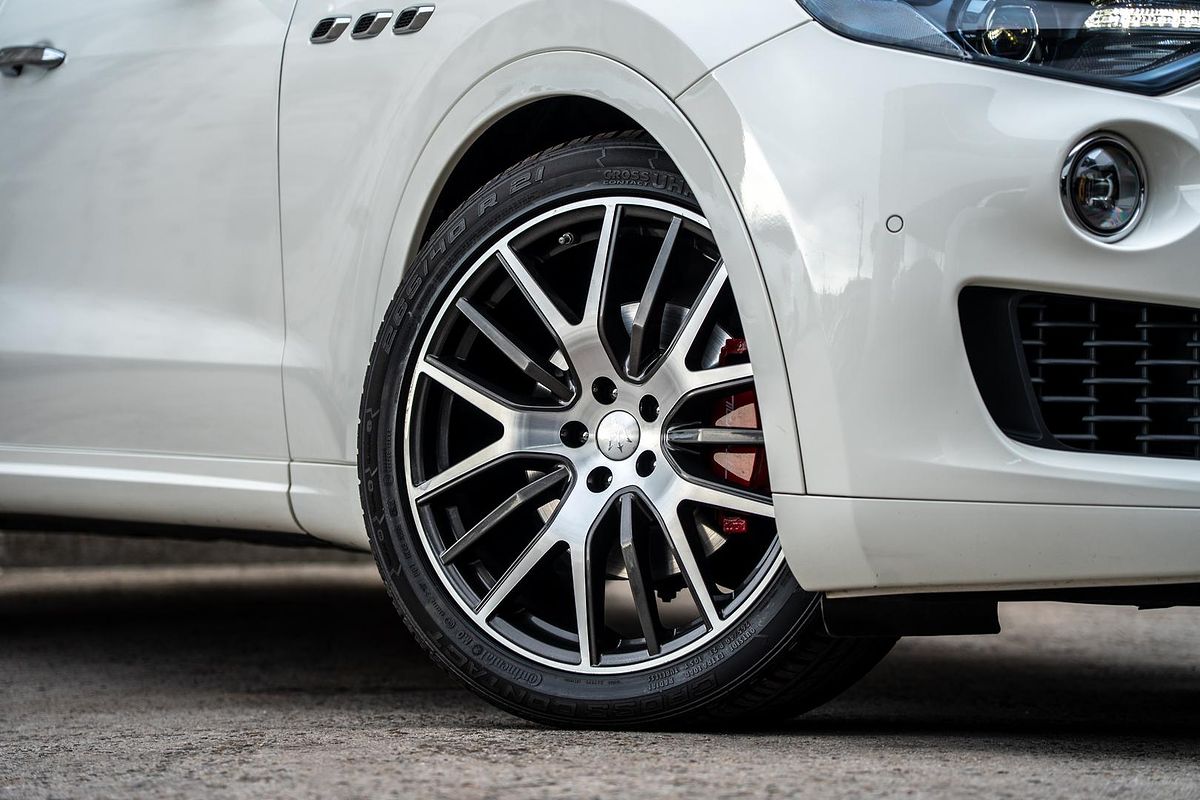 2017 Maserati Levante Sport M161