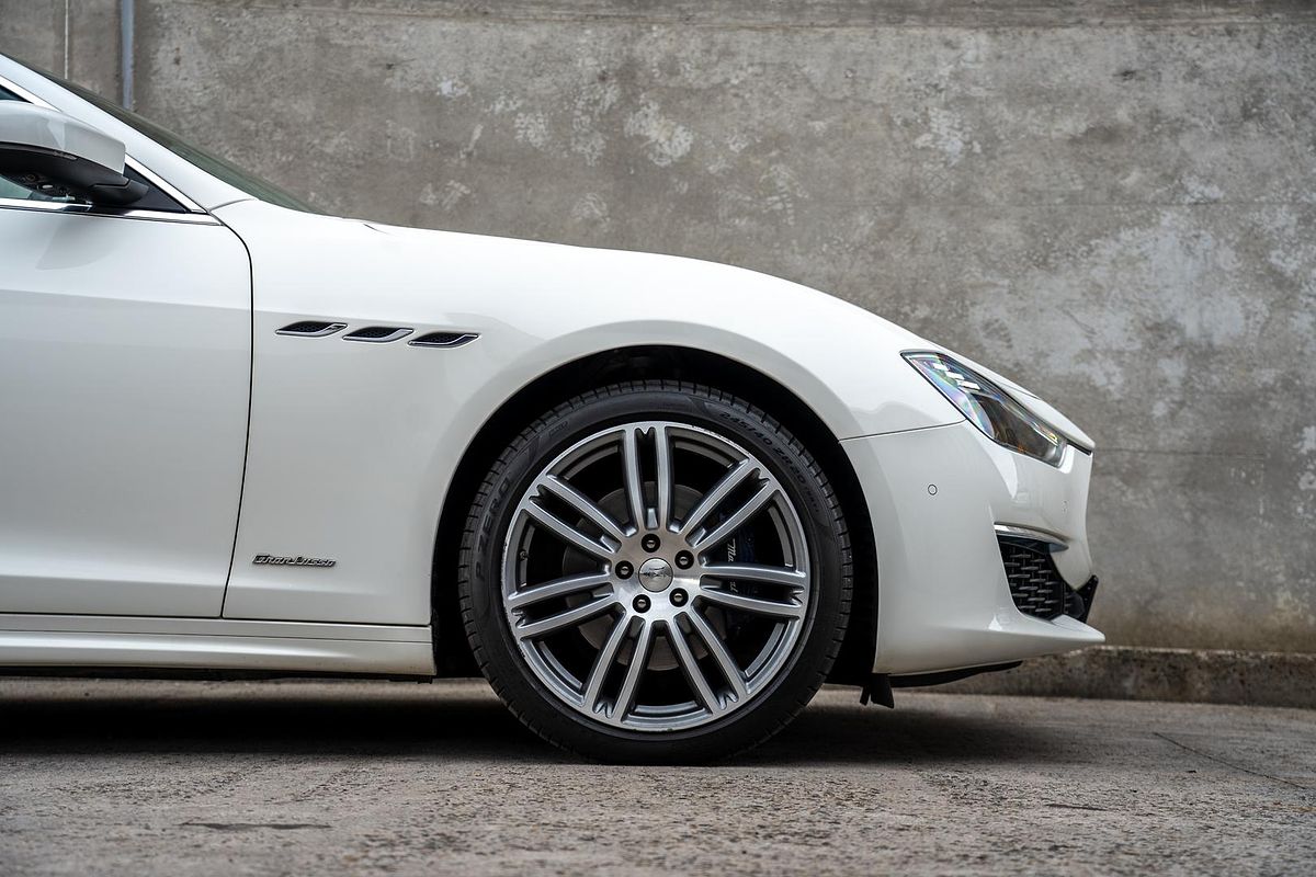 2020 Maserati Ghibli S GranLusso M157