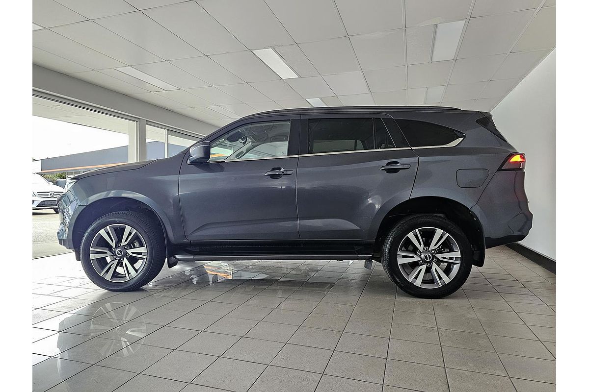 2023 Isuzu MU-X LS-T