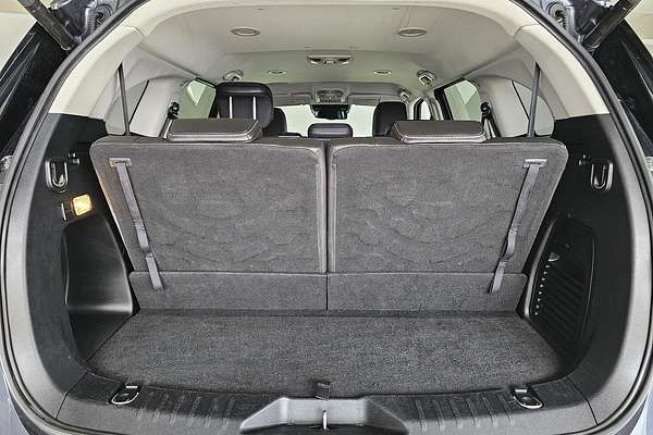 2023 Isuzu MU-X LS-T
