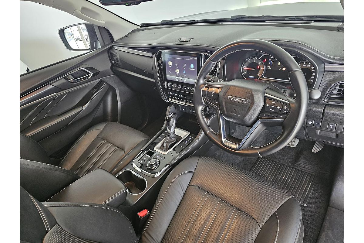 2023 Isuzu MU-X LS-T