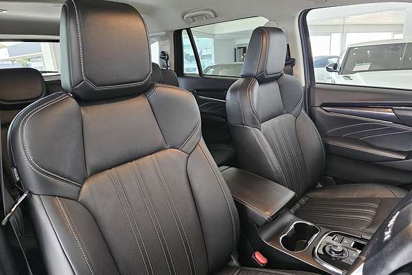 2023 Isuzu MU-X LS-T