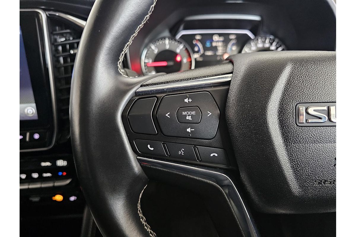 2023 Isuzu MU-X LS-T
