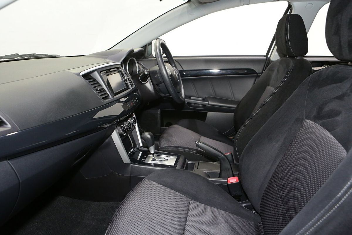 2017 Mitsubishi Lancer ES Sport CF