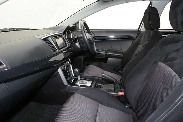 2017 Mitsubishi Lancer ES Sport CF