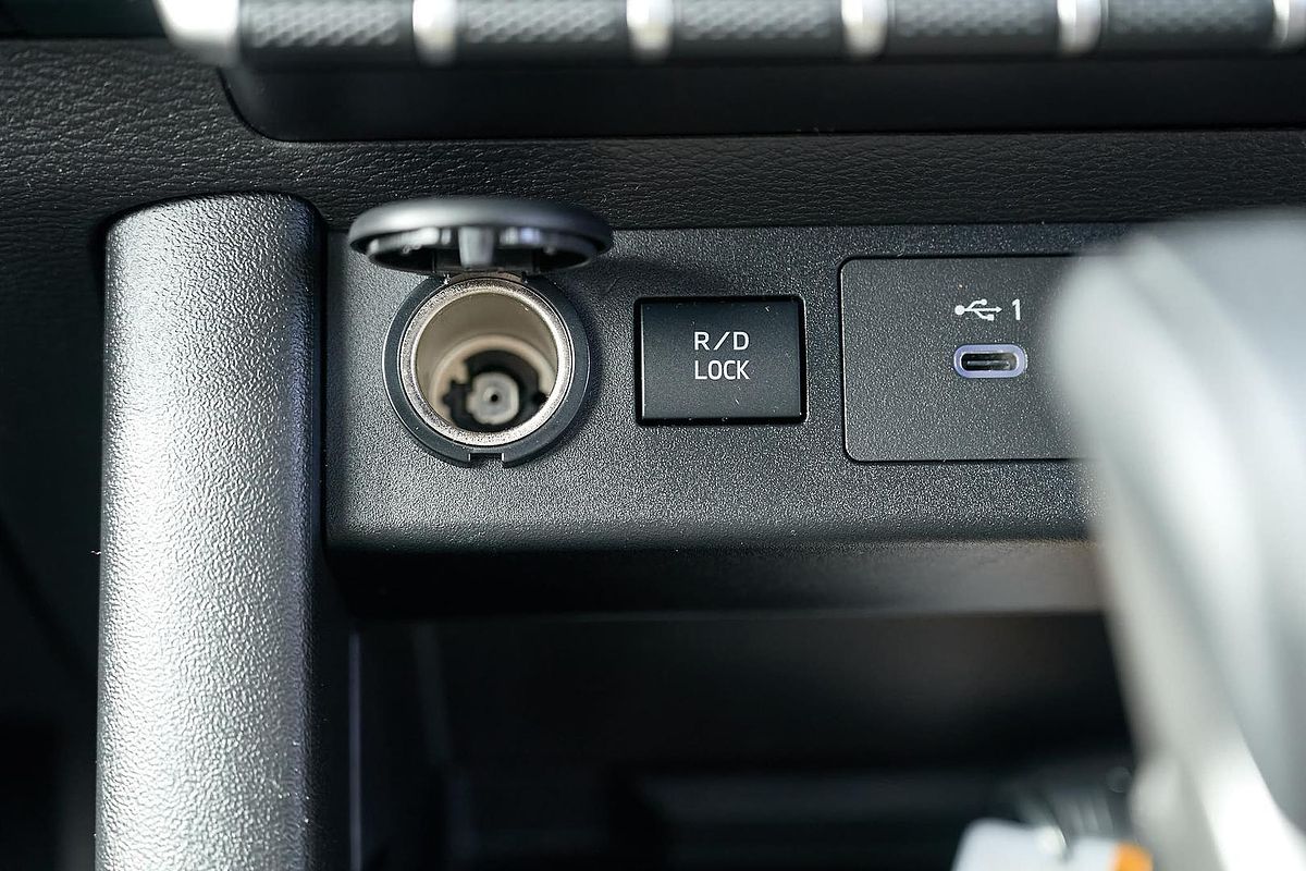 2024 Mitsubishi Triton GSR MV 4X4
