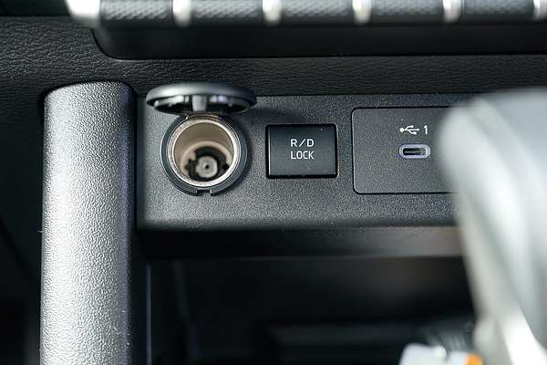 2024 Mitsubishi Triton GSR MV 4X4