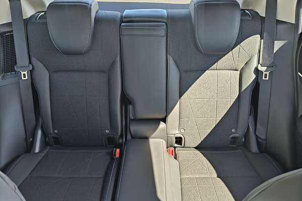 2024 Honda HR-V e:HEV L
