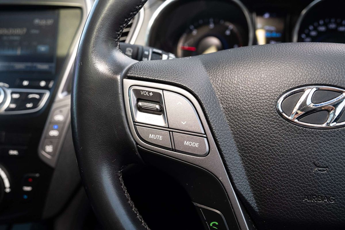 2012 Hyundai Santa Fe Highlander CM