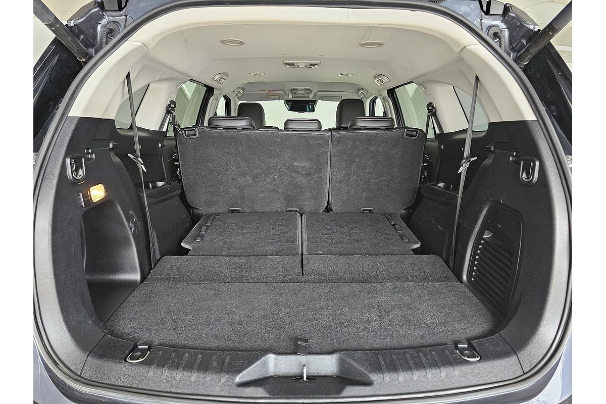 2023 Isuzu MU-X LS-T