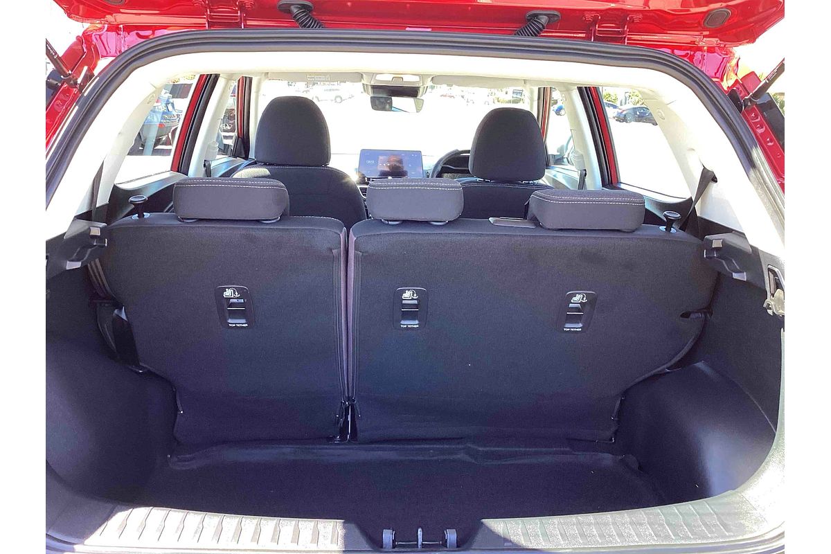 2025 Mahindra XUV3XO AX5L