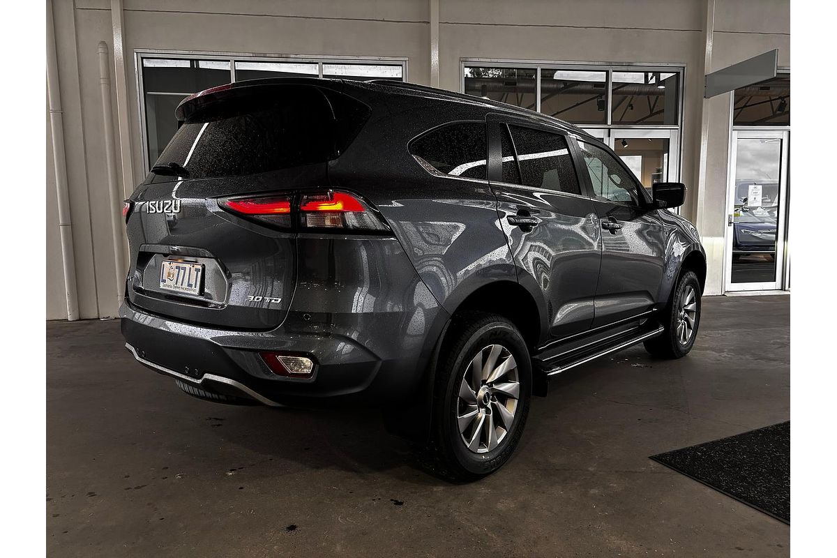 2023 Isuzu MU-X LS-U