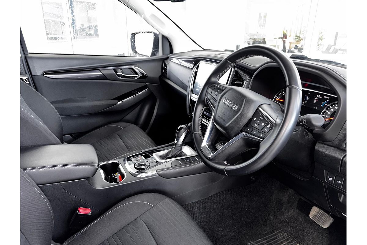 2023 Isuzu MU-X LS-U