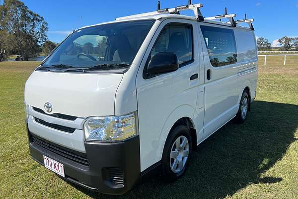 2017 Toyota Hiace KDH201R LWB