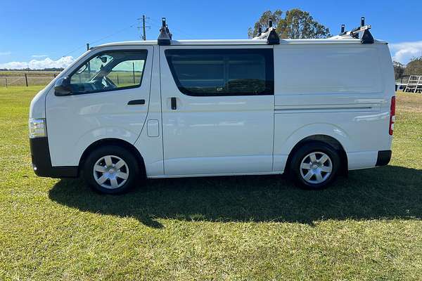 2017 Toyota Hiace KDH201R LWB