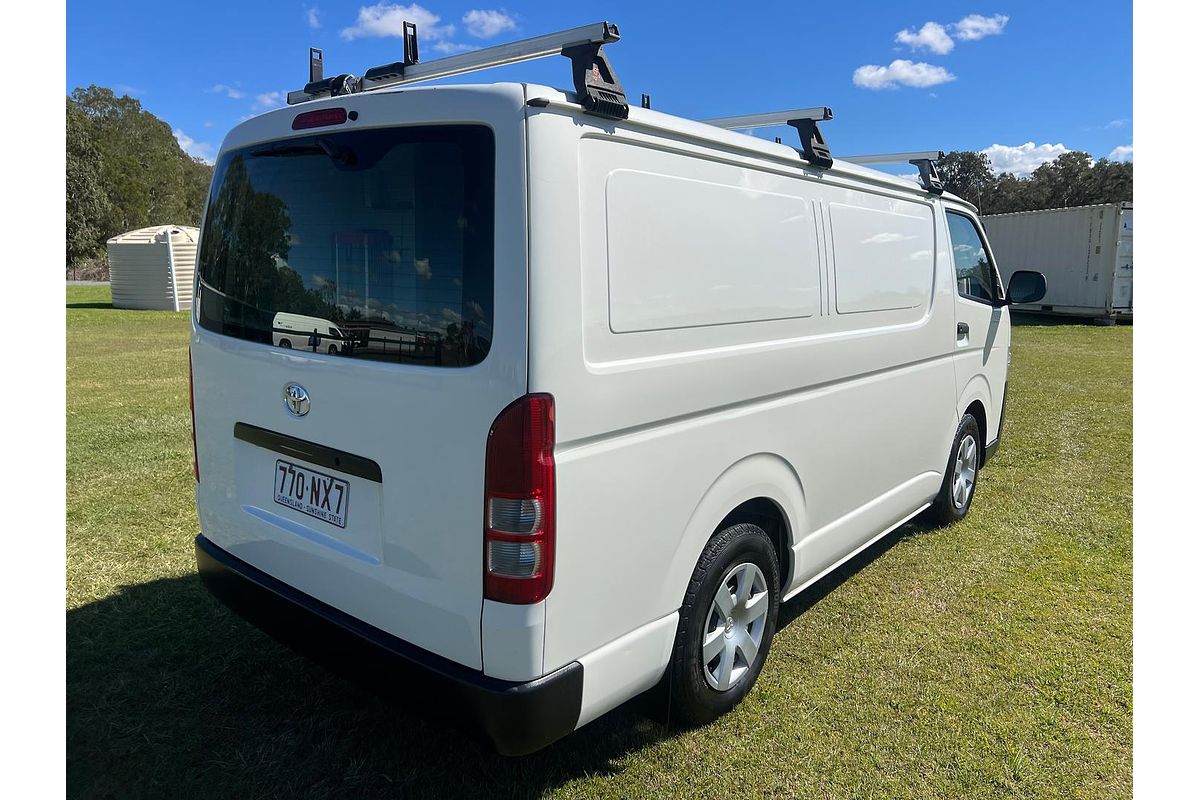 2017 Toyota Hiace KDH201R LWB