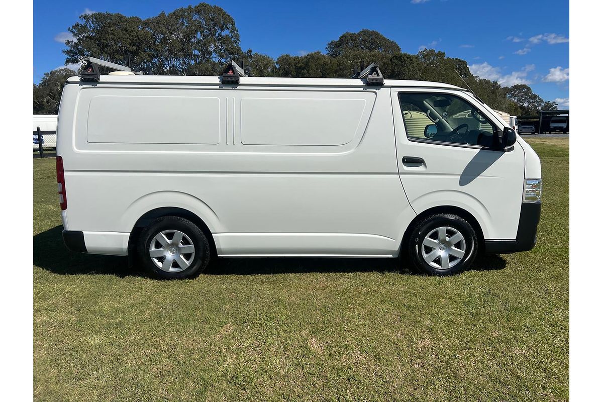 2017 Toyota Hiace KDH201R LWB