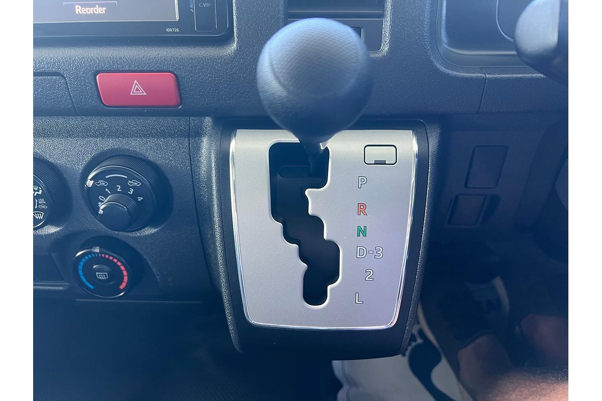 2017 Toyota Hiace KDH201R LWB
