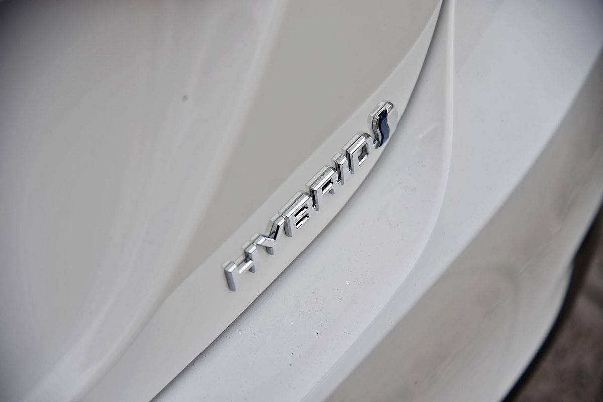 2024 Toyota Camry Ascent AXVH70R