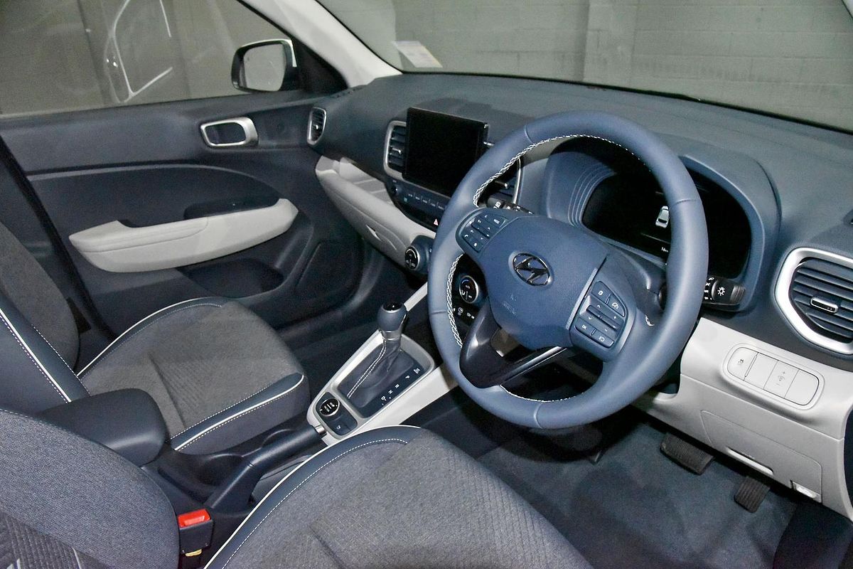 2025 Hyundai Venue Elite QX.V5