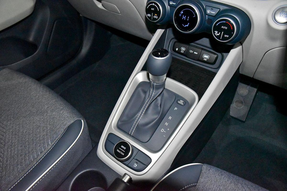 2025 Hyundai Venue Elite QX.V5