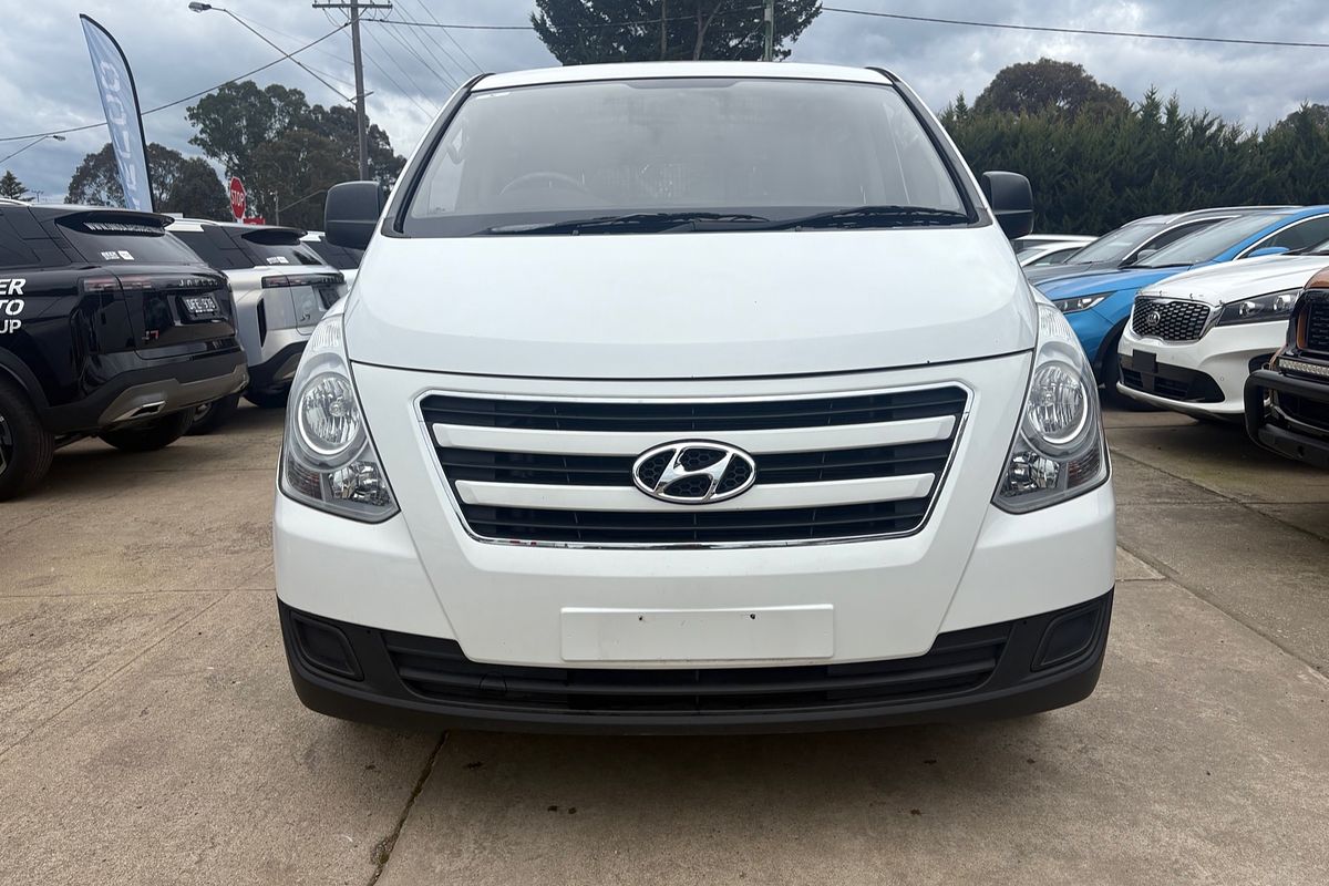 2017 Hyundai iLoad TQ3-V Series II