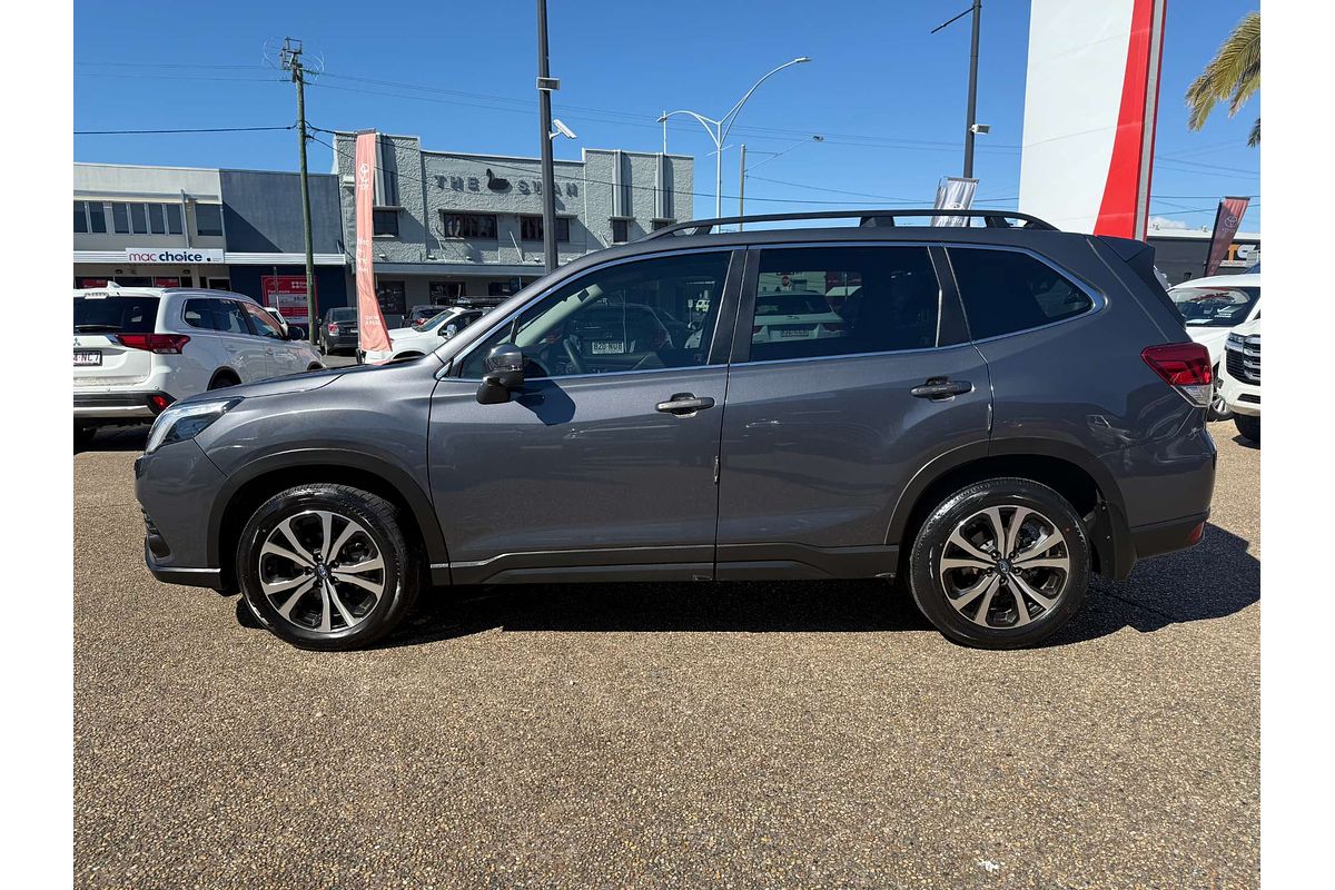 2022 Subaru Forester 2.5i S5