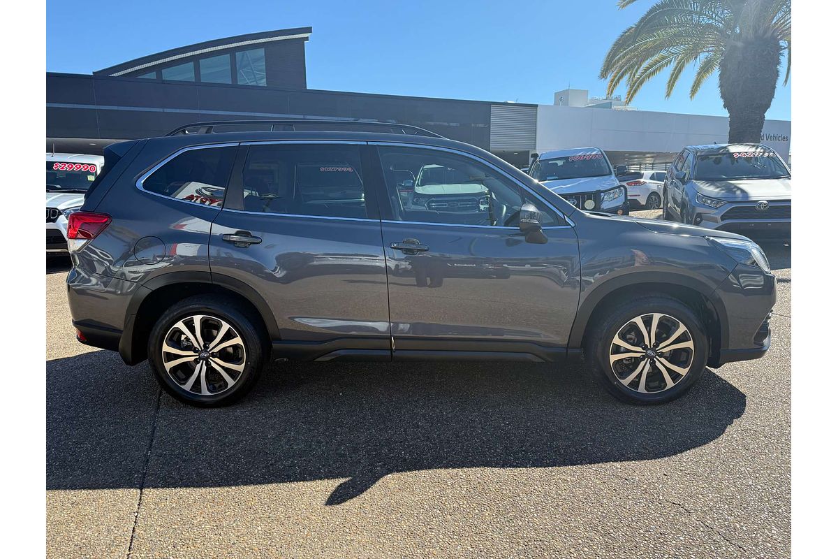 2022 Subaru Forester 2.5i S5