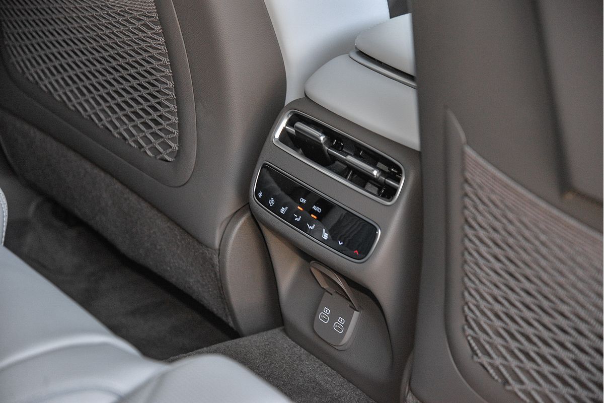 2024 Genesis GV70 2.5T SIGNATURE JK.V3