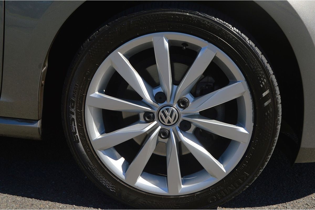 2017 Volkswagen Golf 110TSI Highline 7