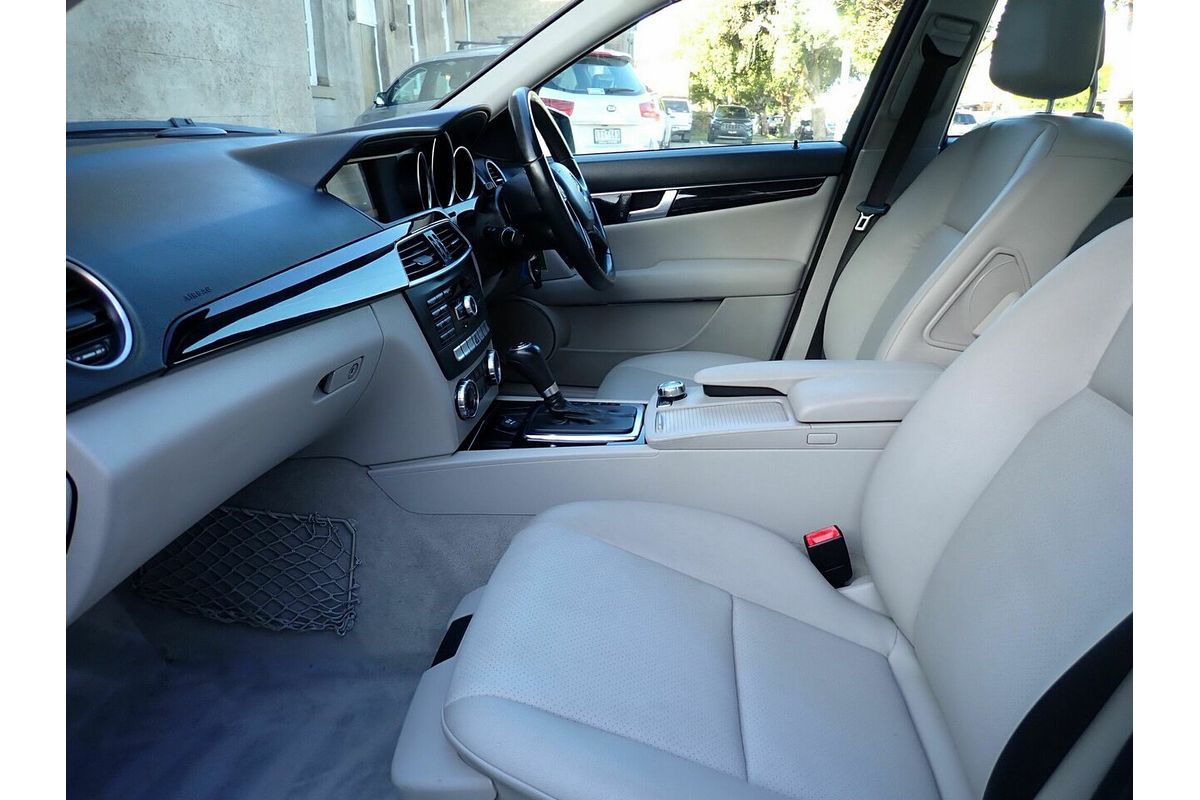 2011 Mercedes-Benz 200 BE W204 MY11