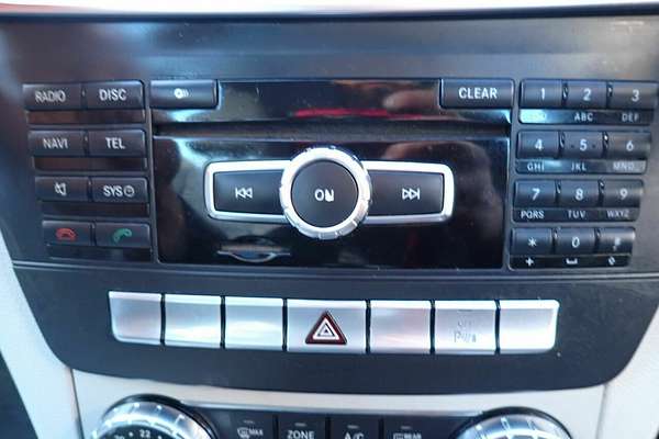 2011 Mercedes-Benz 200 BE W204 MY11
